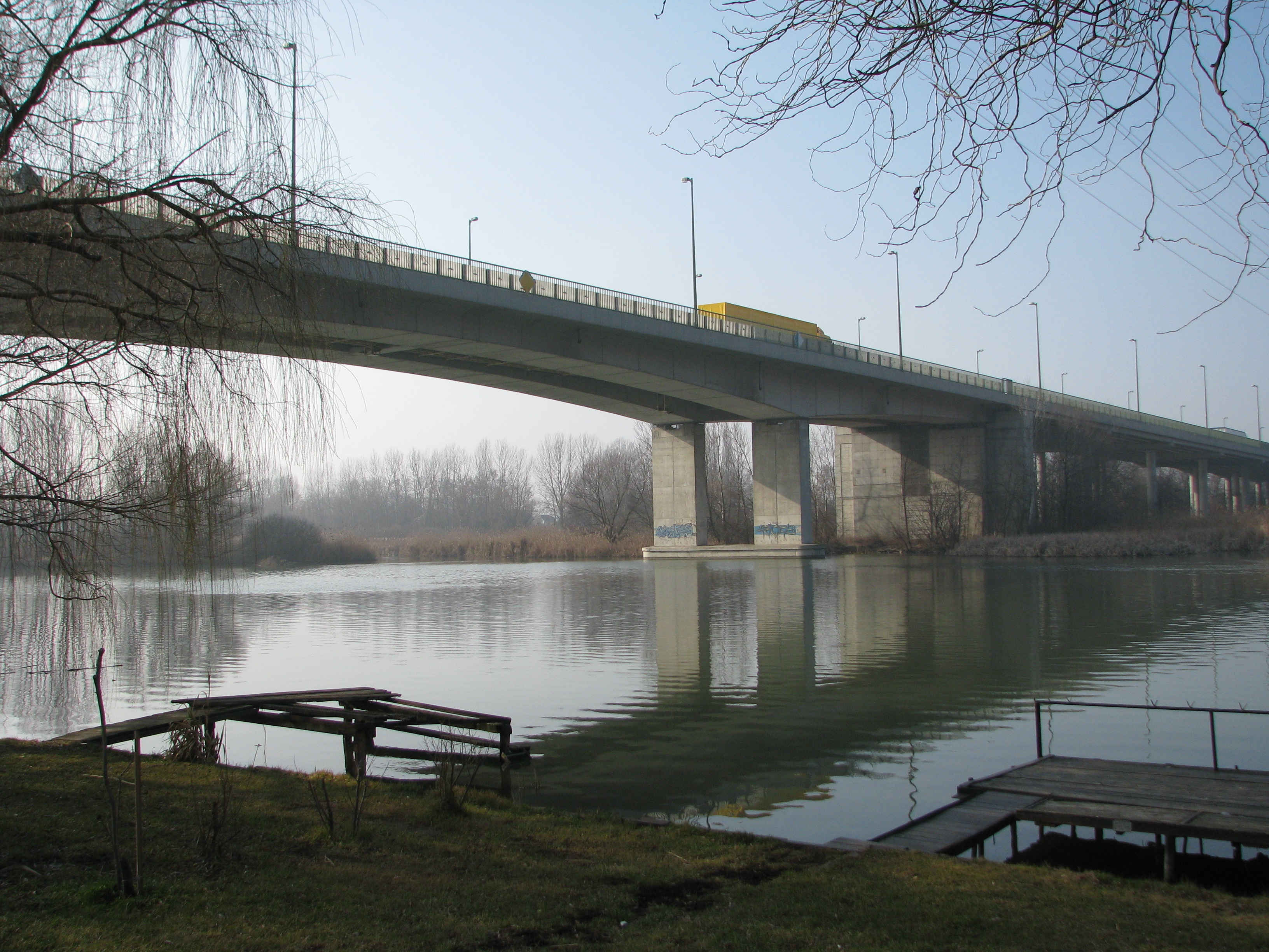 A Duna-ág az M0-s hídjával - Nyitott szemmel 2008 fotópályázat